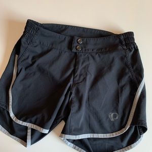 ‼️FREE‼️black pearl izumi shorts